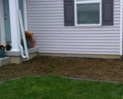 Our professionals perform soil tests for yards in Des Moines, in order to devise proper actions to take with future lawn care services.